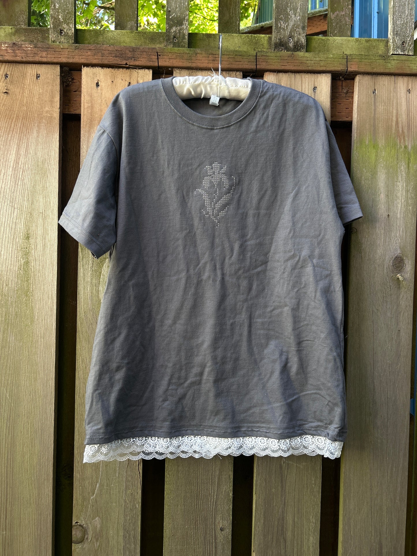 Lacey Iris Tee