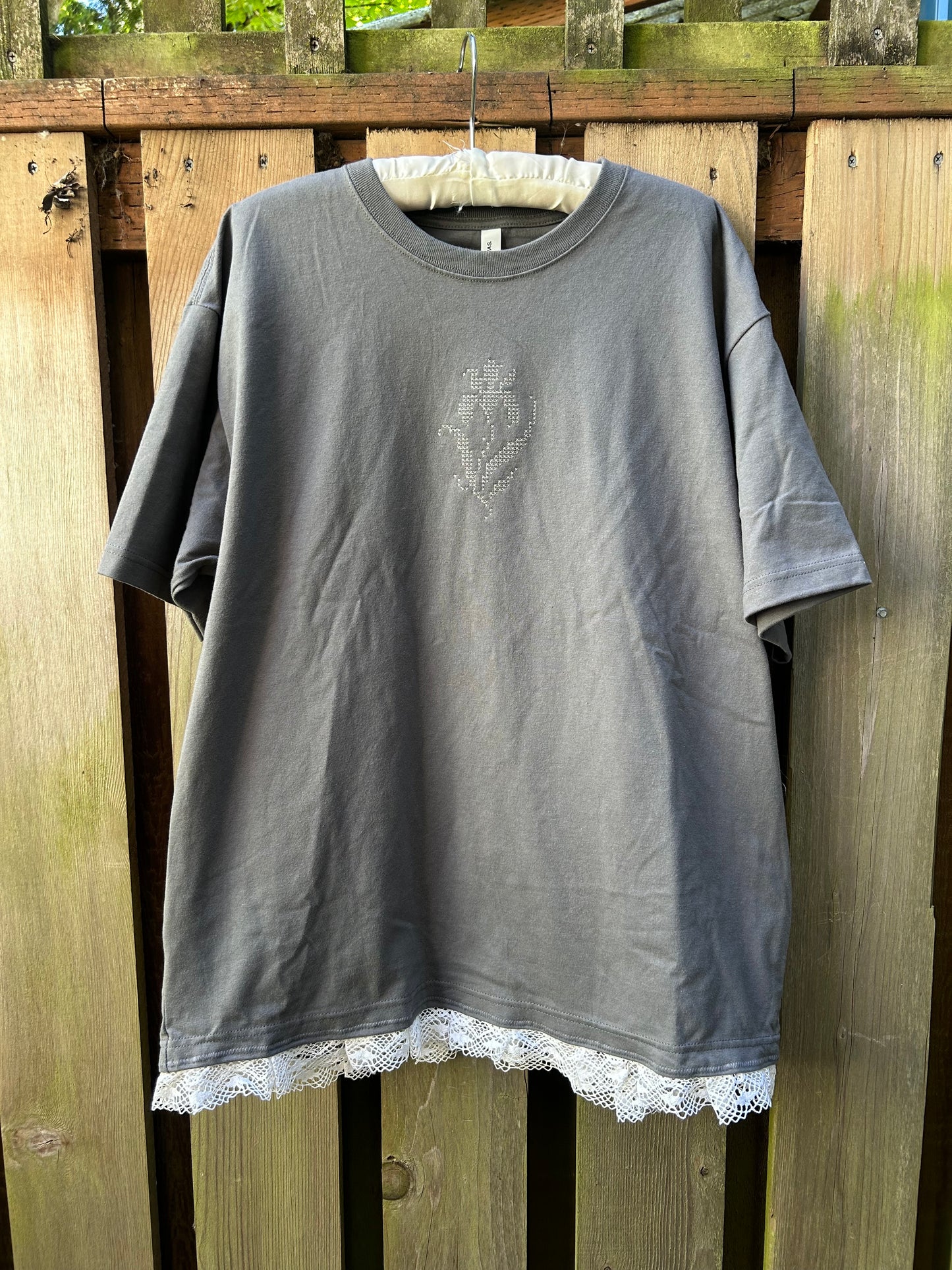 Lacey Iris Tee